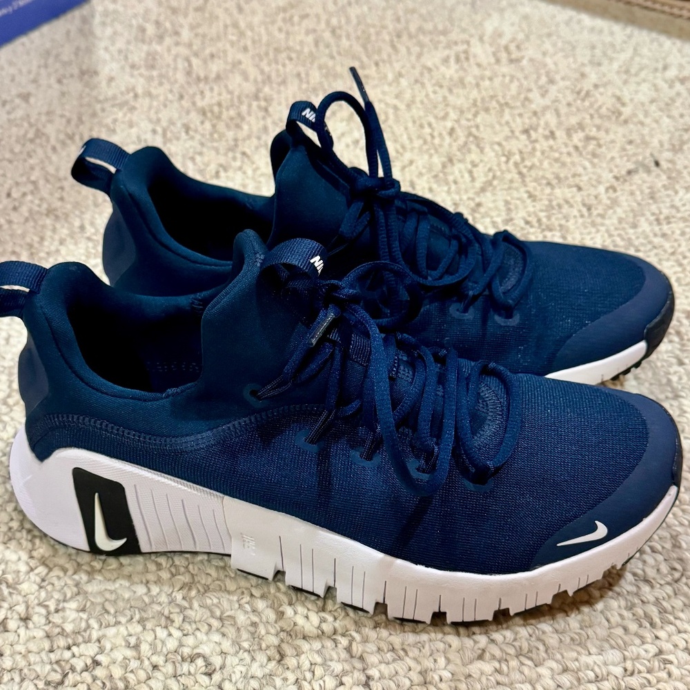 Nike Men's Free Metcon 5 Workout Shoes in Navy and Blue US 10.5M